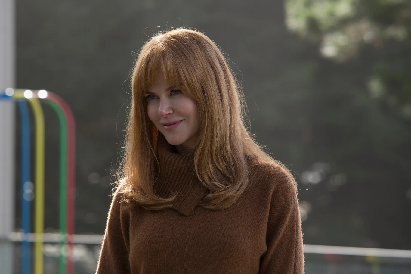 Aktorkę mogliśmy oglądać ostatnio w miniserialu HBO "Wielkie kłamstewka", w którym wcieliła się w borykającą się z problemem przemocy domowej Celeste Wright.

Aktorka przyznała, że podczas realizacji wymagającej emocjonalnie i fizycznie sceny, w której grany przez Alexandra Skarsgarda ekranowy mąż znęca się nad nią, reżyser Jean-Marc Vallee przerwał ujęcie.

"Był taki moment, kiedy reżyser chciał powtórzyć scenę, w której jestem rzucana na szafę, ponieważ uważał, że nie było to wystarczająco mocne"- Kidman powiedziała w rozmowie z "Hollywood Reporter". "Odrzekłam: 'Było to na tyle mocne, że aż mam siniaki, nie wierzę, że tego nie było widać'. Jak jednak wszyscy doskonale wiemy, to, co czujesz, nie zawsze obecne jest na ekranie".
 