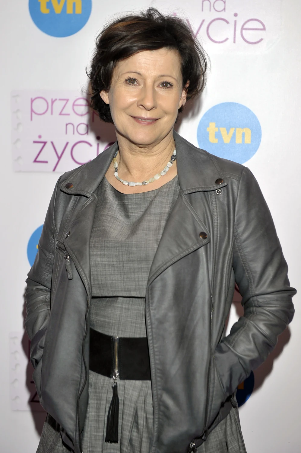 Jej kariera przyspieszyła dopiero po roku 2000. Zaczęła grać w wielu popularnych serialach poczynając od "Pensjonatu pod Różą" przez "Barwy szczęścia", "Londyńczyków", "Usta usta", "Hotel 52" aż do "Przepisu na życie". Miliony widzów pokochało ją za rolę Ireny w tym ostatnim.