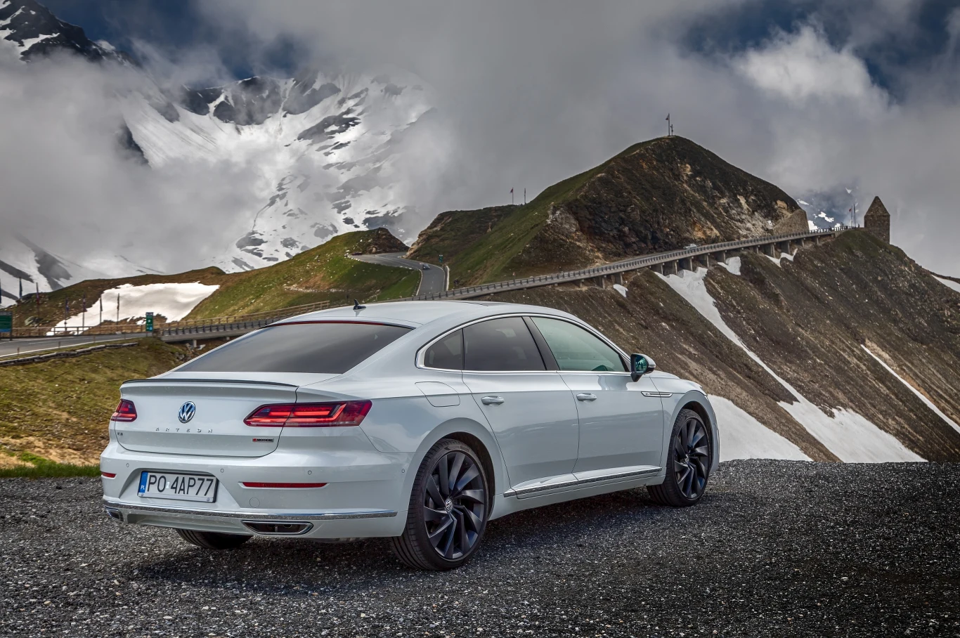 Volkswagen Arteon w Alpach