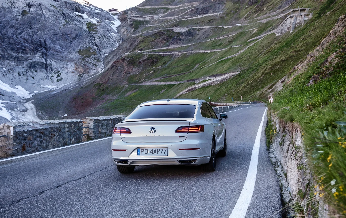 Volkswagen Arteon w Alpach
