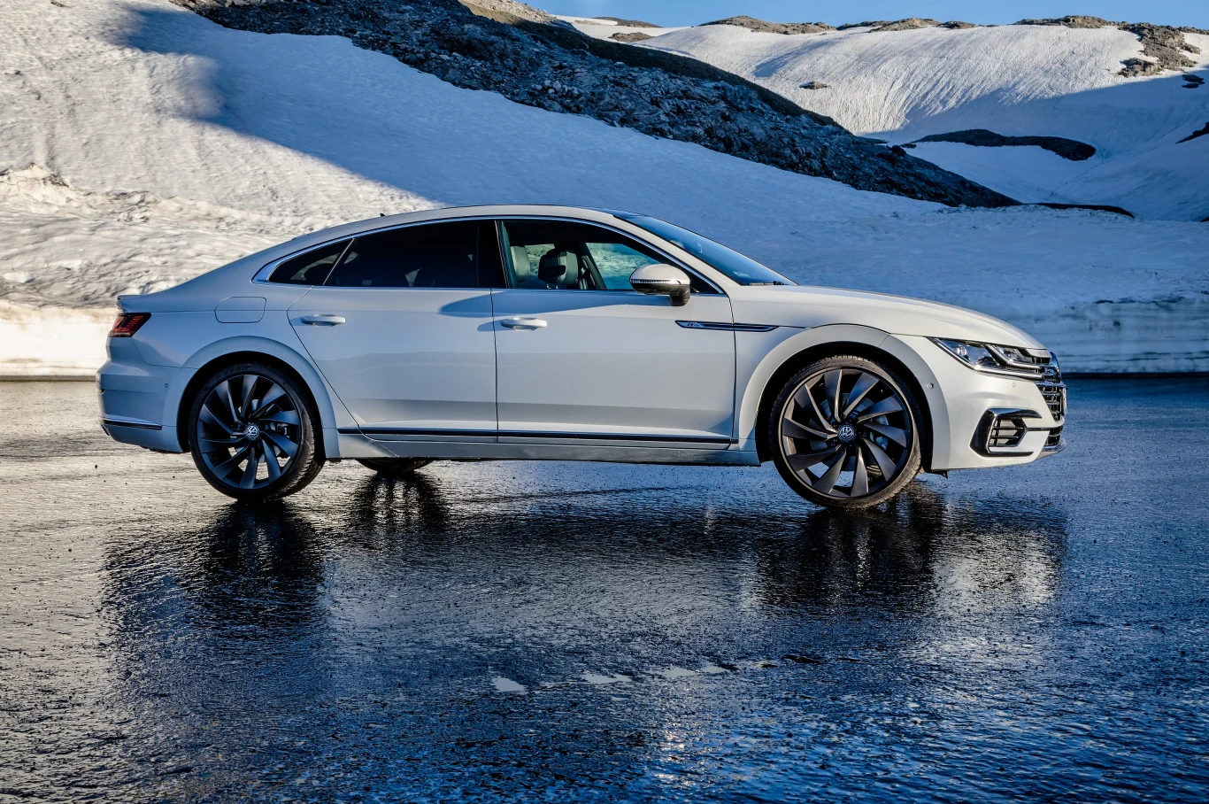 Volkswagen Arteon w Alpach