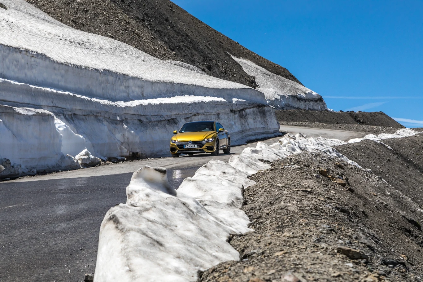 Volkswagen Arteon w Alpach