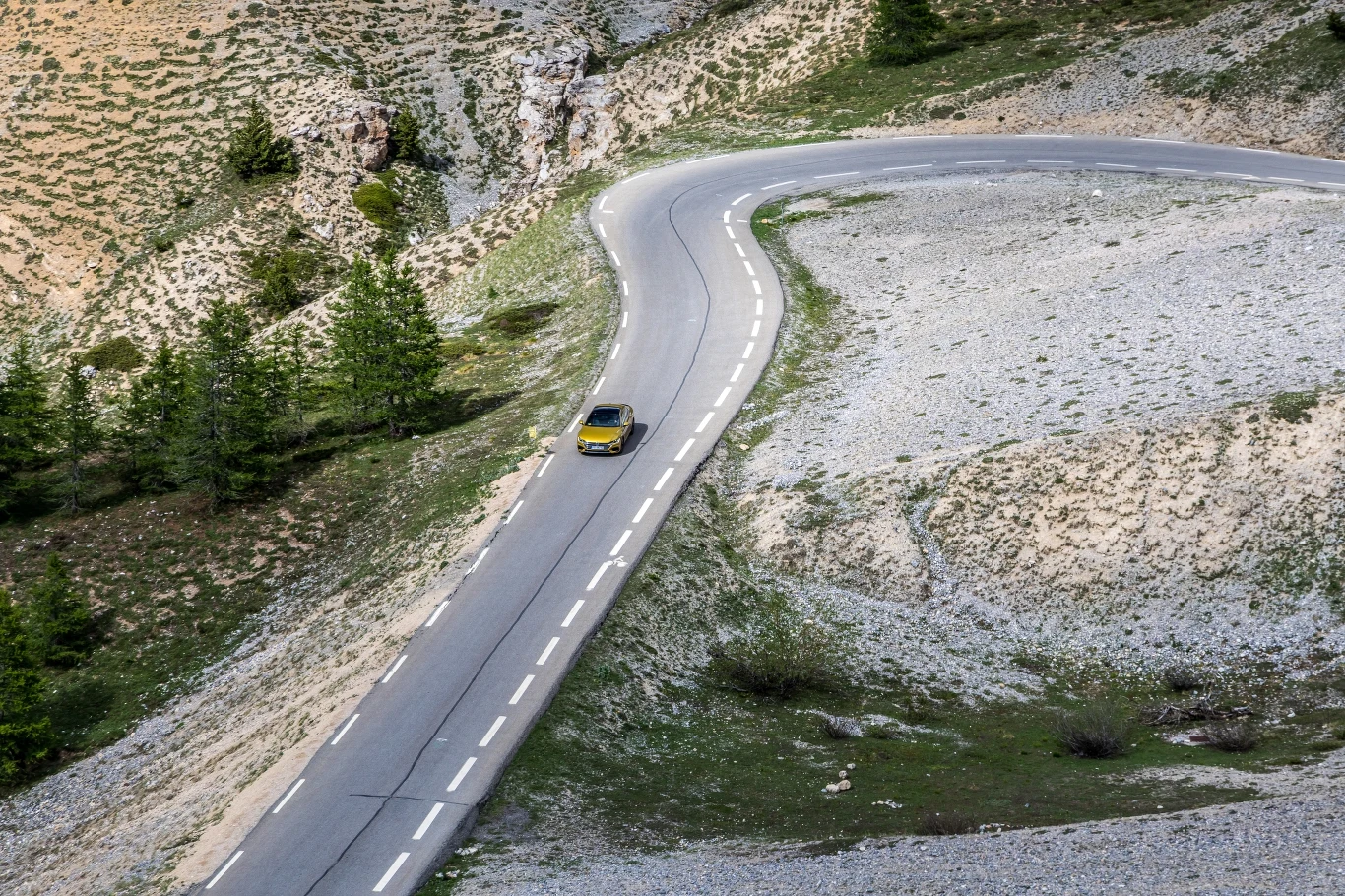 Volkswagen Arteon w Alpach