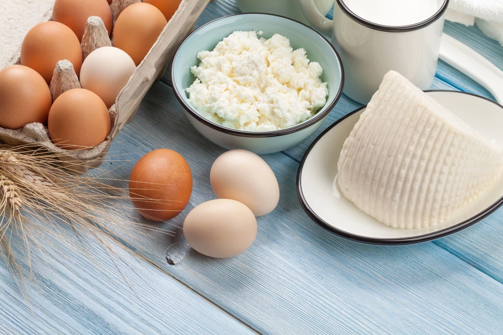 Dietetycy nie pochwalają skrajnych, nisko-węglowodanowych diet, sugerują raczej dietę dobrze zbilansowaną Dietetycy nie pochwalają skrajnych, nisko-węglowodanowych diet, sugerują raczej dietę dobrze zbilansowaną