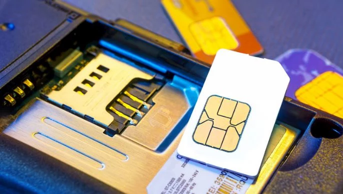 eSIM to dużo nowocześniejsza technologia niż karty SIM