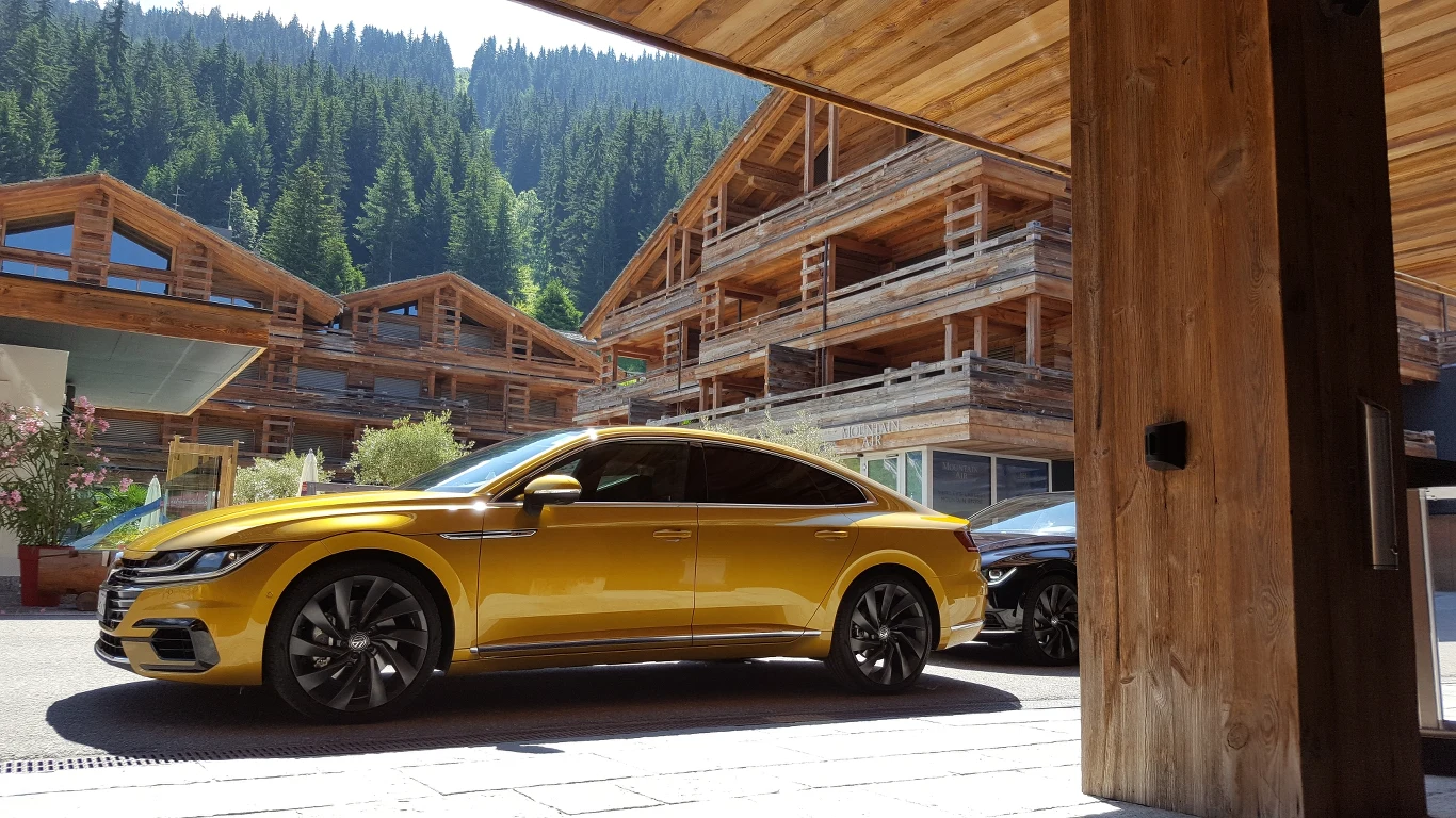 Volkswagen Artega w Alpach