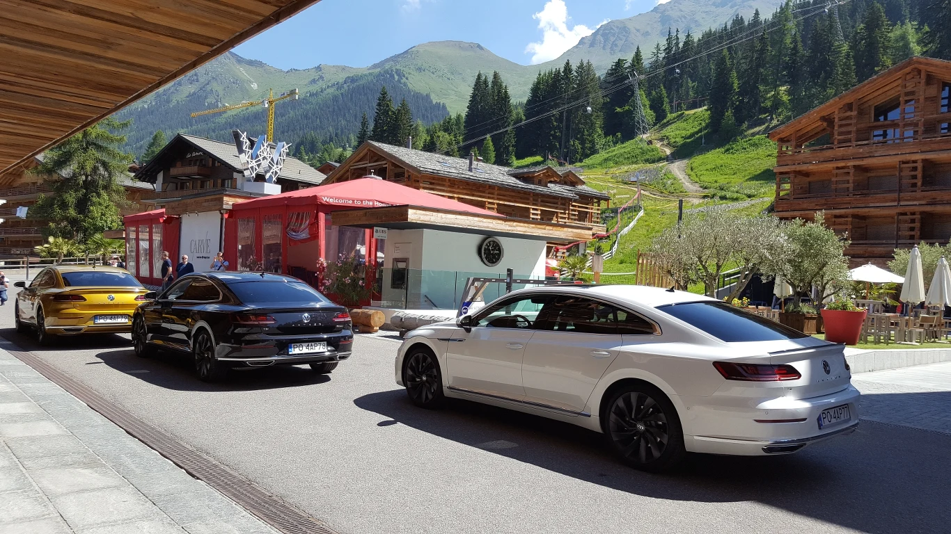 Volkswagen Artega w Alpach