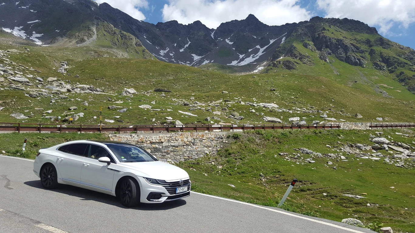 Volkswagen Artega w Alpach