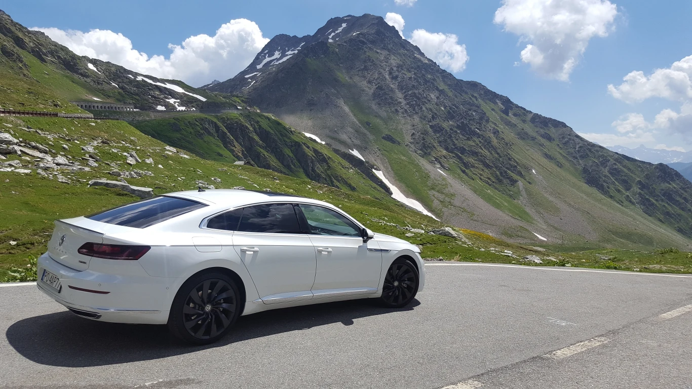 Volkswagen Artega w Alpach