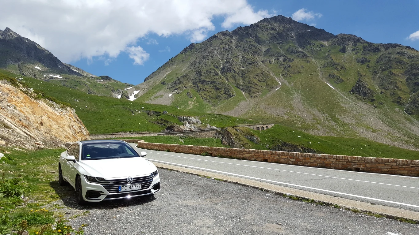 Volkswagen Artega w Alpach