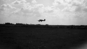 W ciągu pięciu dekad istnienia ludowej Polski z kraju zbiegło ponad 60 oficerów (zdjęcie ilustracyjne)