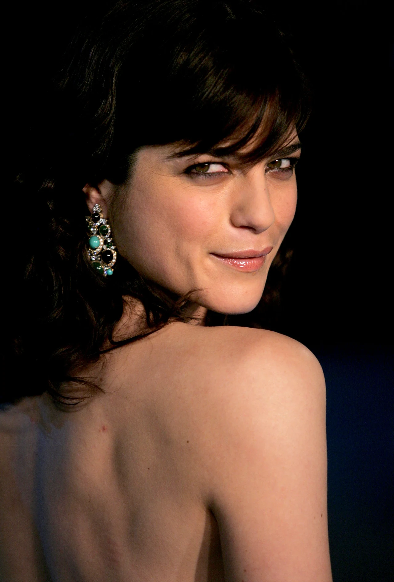 W piątek, 23 czerwca, amerykańska aktorka Selma Blair obchodzi 45. urodziny. Kojarzymy ją dzięki rolom w "Szkole uwodzenia", "Hellboyu" oraz serialu "Jeden gniewny Charlie".
Po ukończeniu liceum Selma chciała zostać fotografem. Chcąc zrealizować swoje marzenia przeprowadziła się do Nowego Jorku, zainteresowała się jednak aktorstwem - zaczęła się uczyć w The Stella Adler Conservatory and The Column Theatre. Wkrótce zainteresował się nią pewien agent i tydzień później zadebiutowała w telewizyjnej reklamówce Theater of Virginia. W piątek, 23 czerwca, amerykańska aktorka Selma Blair obchodzi 45. urodziny. Kojarzymy ją dzięki rolom w "Szkole uwodzenia", "Hellboyu" oraz serialu "Jeden gniewny Charlie".
Po ukończeniu liceum Selma chciała zostać fotografem. Chcąc zrealizować swoje marzenia przeprowadziła się do Nowego Jorku, zainteresowała się jednak aktorstwem - zaczęła się uczyć w The Stella Adler Conservatory and The Column Theatre. Wkrótce zainteresował się nią pewien agent i tydzień później zadebiutowała w telewizyjnej reklamówce Theater of Virginia.