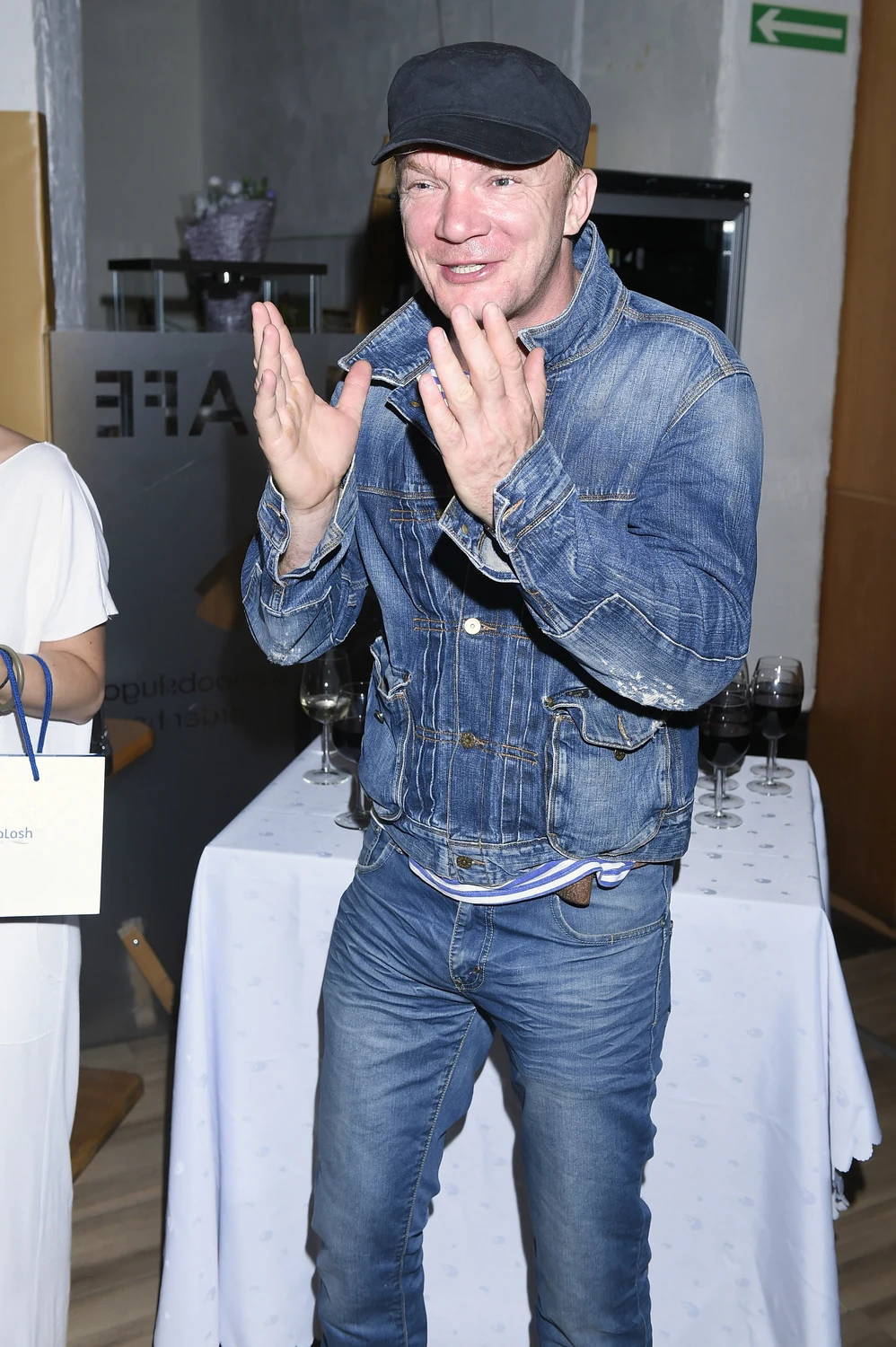 Eryk Lubos Eryk Lubos