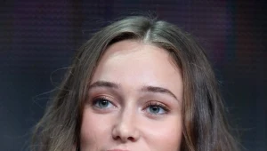 Alycia Debnam-Carey podczas panelu dyskusyjnego na temat "Fear the Walking Dead" (2015)