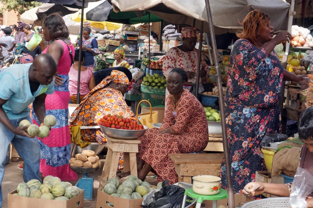 Targ w Wagadugu, stolicy Burkina Faso