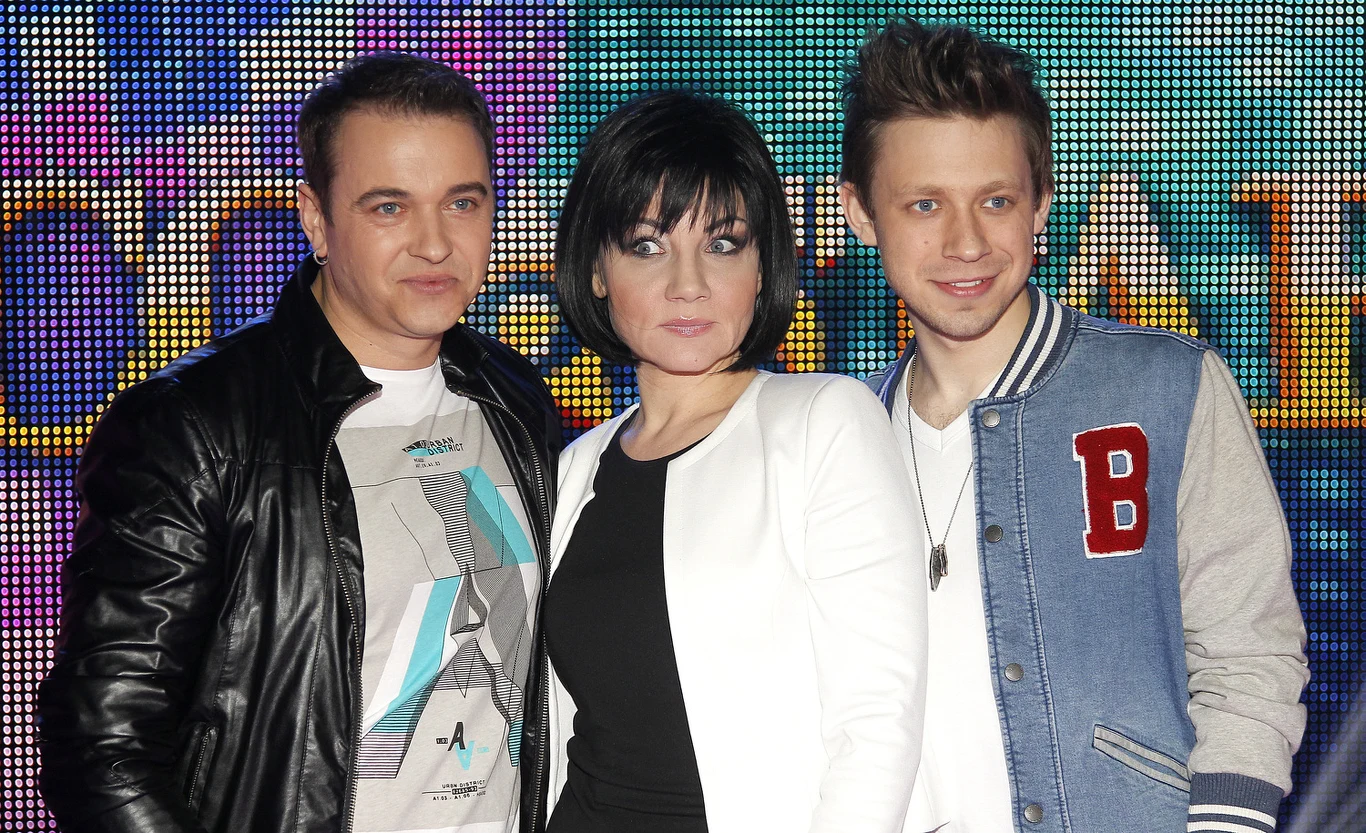 Z USA gwiazda wróciła po kilku latach i zaczęła nagrywać kolejne utwory oraz koncertować. Od 2012 roku Shazza zasiada w składzie jury talent show Polo.tv "Disco star". Do tej pory stacja wyemitowała pięć edycji. Na zdjęciu Shazza z Radkiem Liszewskim i Pawłem Jasionowskim.