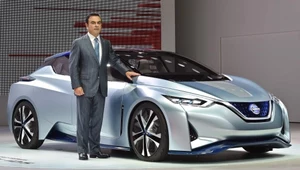 Carlos Ghosn z prototypem Nissan IDS