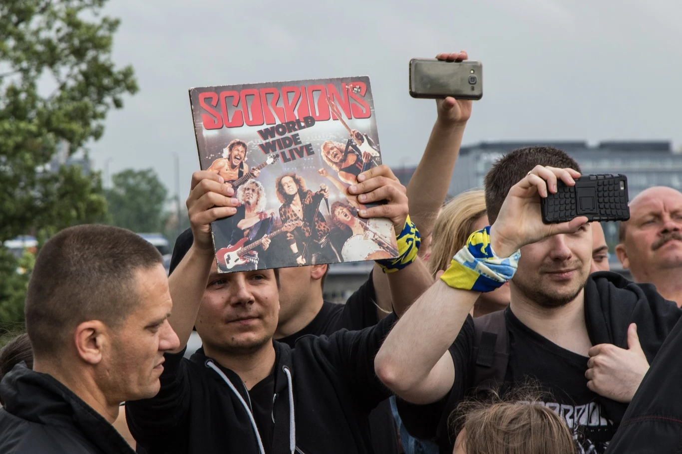 Scorpions odsłonili swoją gwiazdę w Alei Gwiazd w Krakowie Scorpions odsłonili swoją gwiazdę w Alei Gwiazd w Krakowie