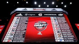 W drafcie NHL wybrano 217 hokeistów