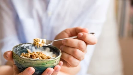 Owsiankę powinno się jeść na ciepło czy na zimno? 