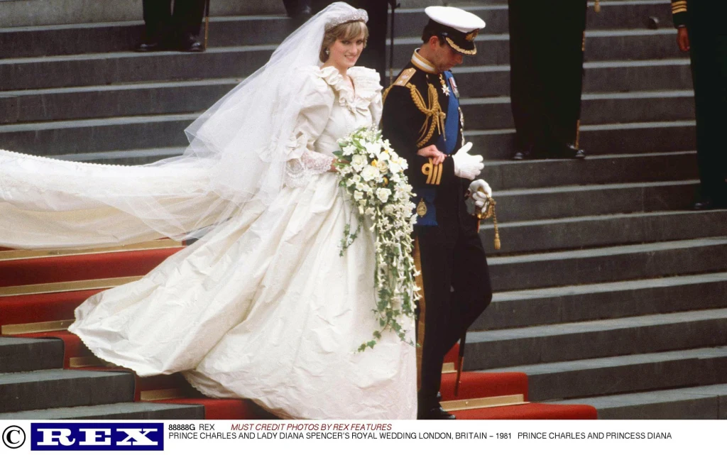Księżna Diana i książę Karol w dniu ślubu