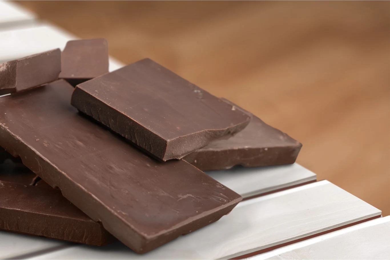 Gorzką czekoladę należy spożywać w umiarkowanych ilościach 