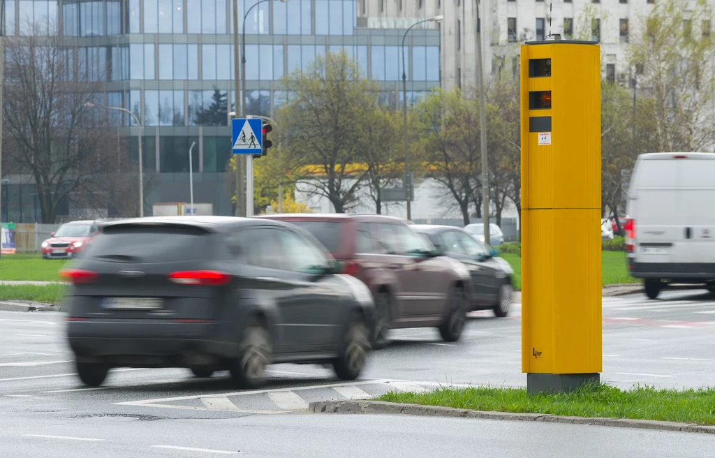 23 dezaktywowane fotoradary w Warszawie wróciły już "do służby". Podobnie może stać się z innymi, wyłączonymi urządzeniami.