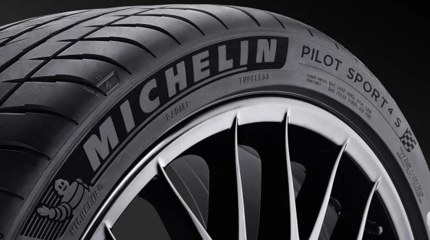 Michelin Pilot Sport 4S