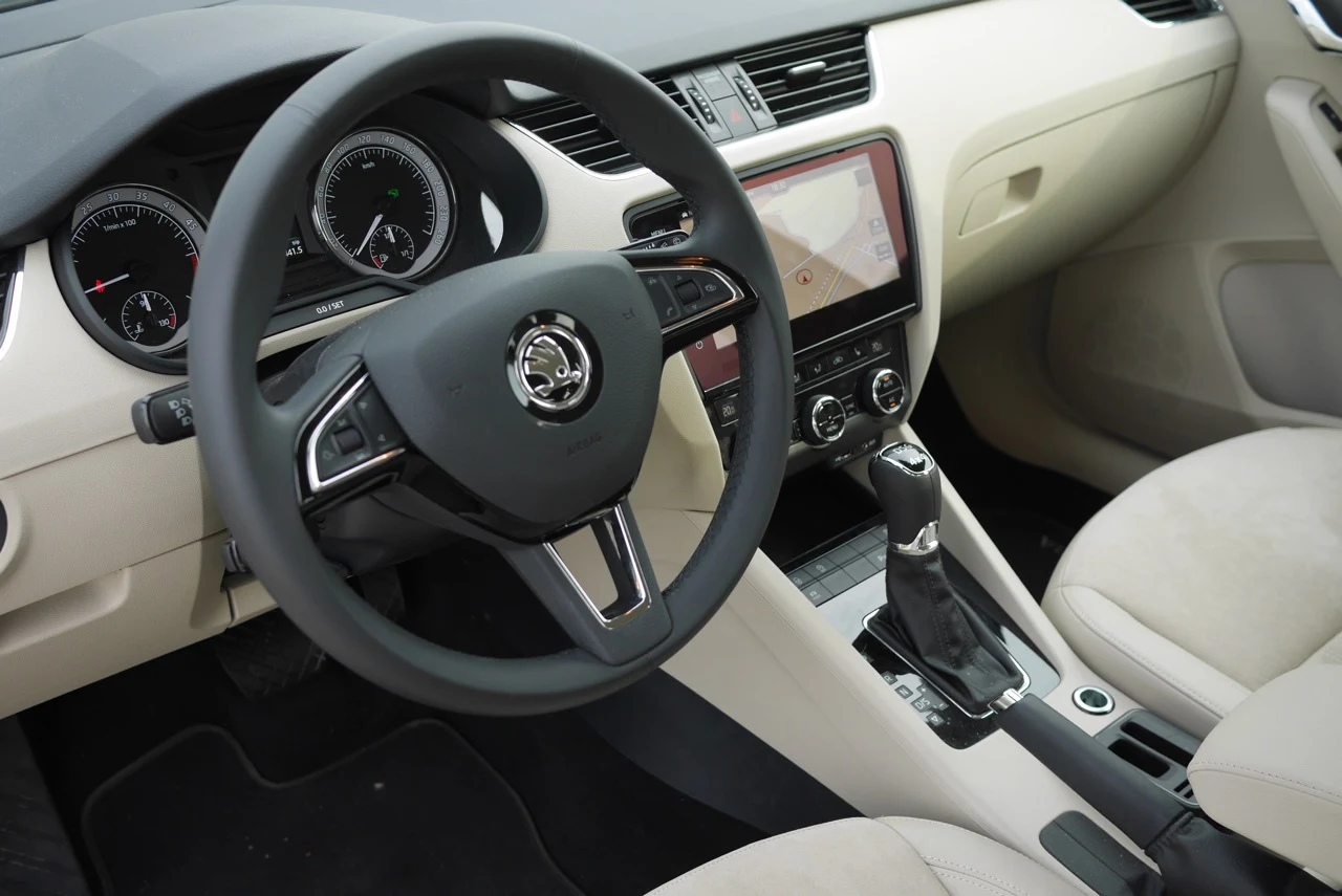Skoda 2.0 TDI 150 KM 4x4 DSG Style kontra Skoda Octavia 1.4 TSI 140 KM 6M 