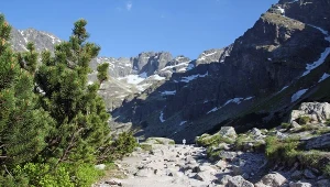 Ścieżka kamienna w Tatrach, zdjęcie ilustracyjne