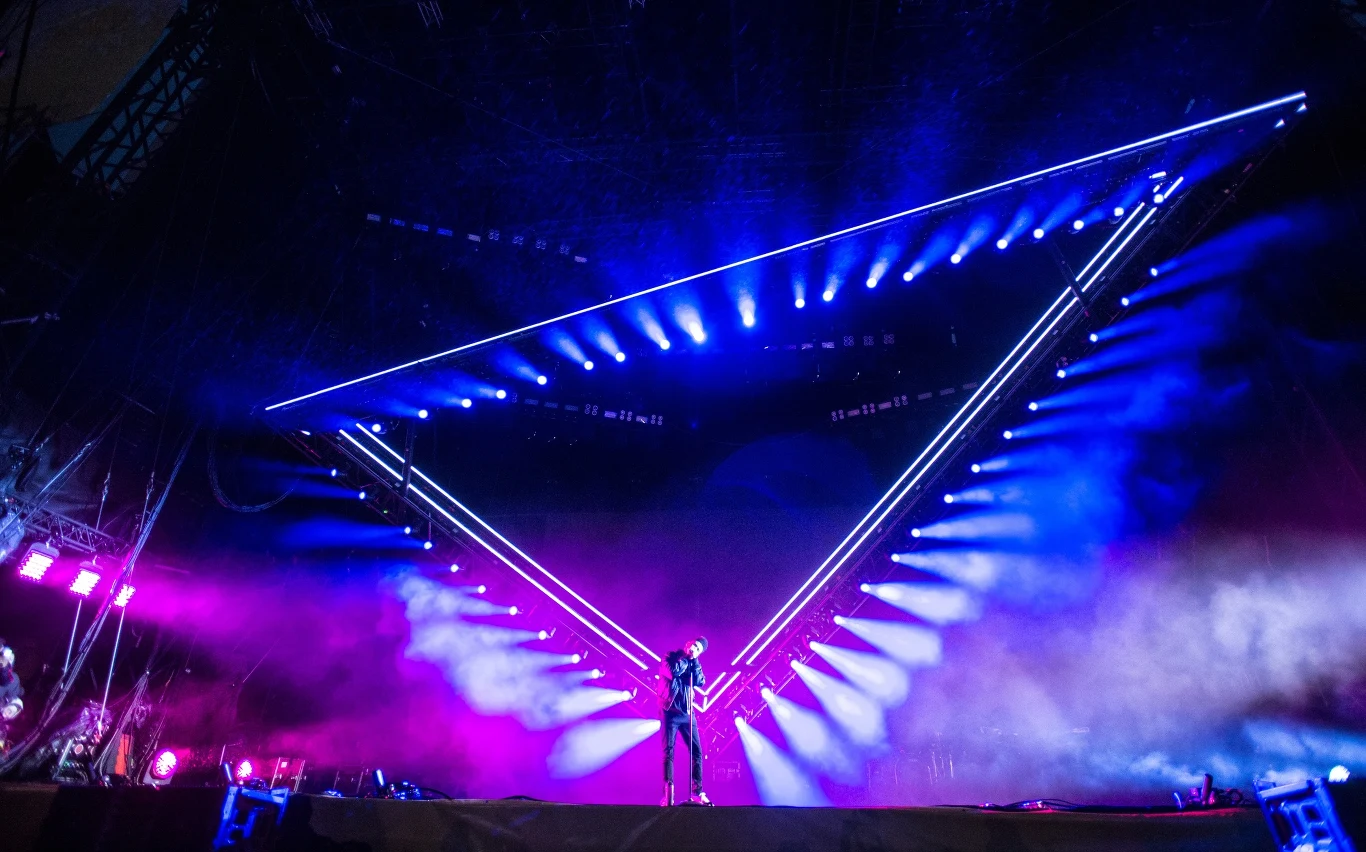 Największą gwiazdą trzeciego dnia tegorocznej edycji Open'er Festival był Kanadyjczyk The Weeknd. Zobacz zdjęcia!