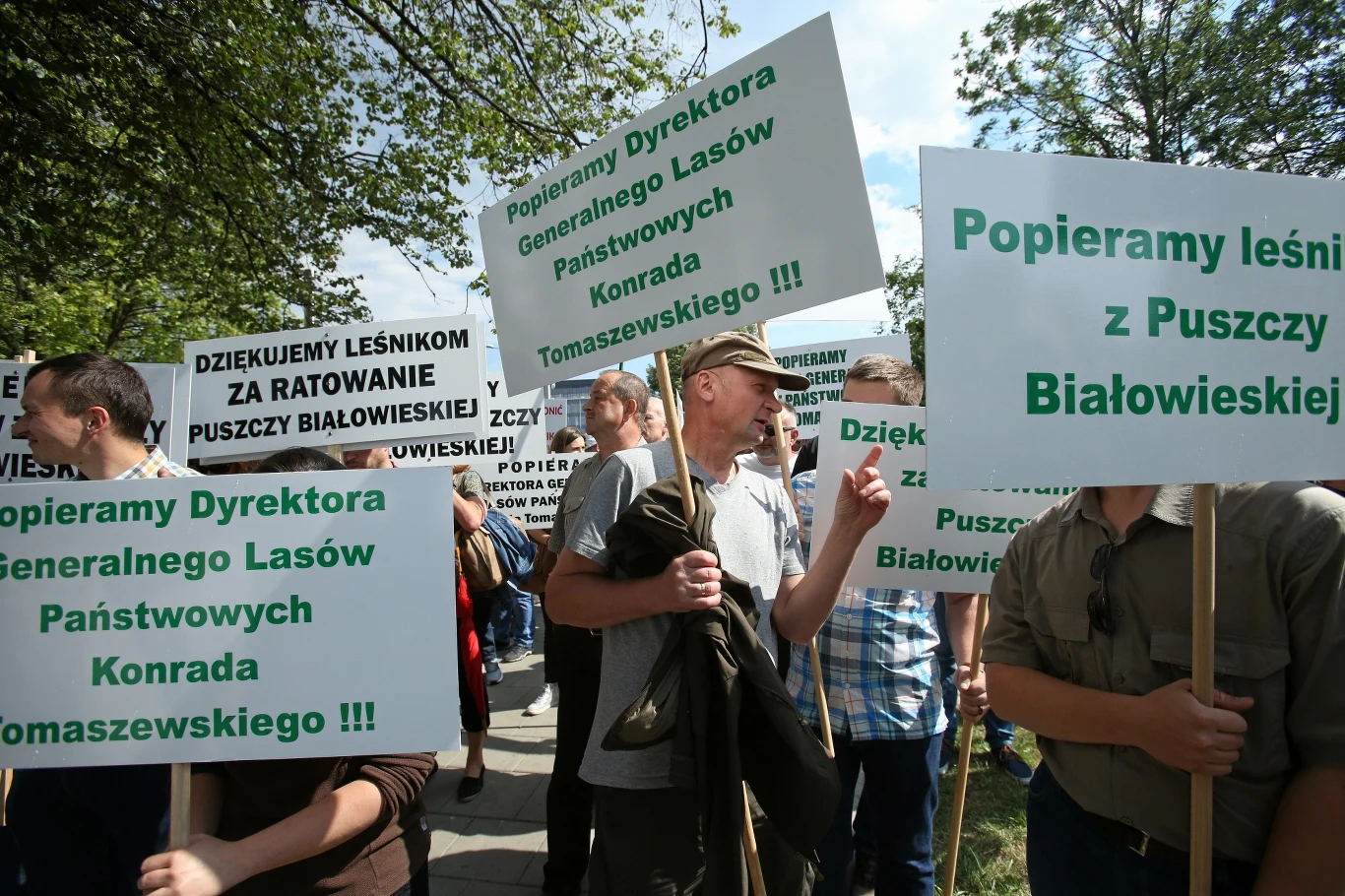 Puszcza Białowieska to jedyny w Polsce obiekt przyrodniczy wpisany na Listę Światowego Dziedzictwa UNESCO. Na kolejnym spotkaniu Komitetu UNESCO w 2018 roku Puszcza Białowieska może znaleźć się na Liście Światowego Dziedzictwa w Zagrożeniu. Puszcza Białowieska to jedyny w Polsce obiekt przyrodniczy wpisany na Listę Światowego Dziedzictwa UNESCO. Na kolejnym spotkaniu Komitetu UNESCO w 2018 roku Puszcza Białowieska może znaleźć się na Liście Światowego Dziedzictwa w Zagrożeniu.