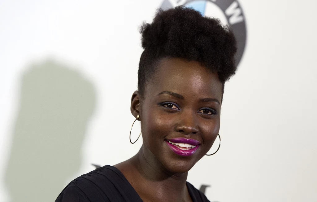 Wiele hollywoodzkich aktorów, w tym Lupita Nyong'o, podkreśla z jakimi nierównościami Afroamerykanie muszą się borykać