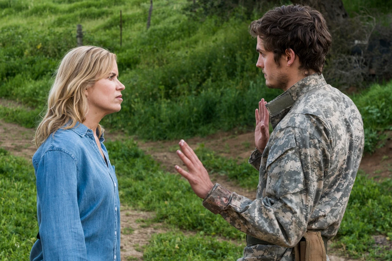 "Fear the Walking Dead": Madison (Kim Dickens), Troy (Daniel Sharman) "Fear the Walking Dead": Madison (Kim Dickens), Troy (Daniel Sharman)