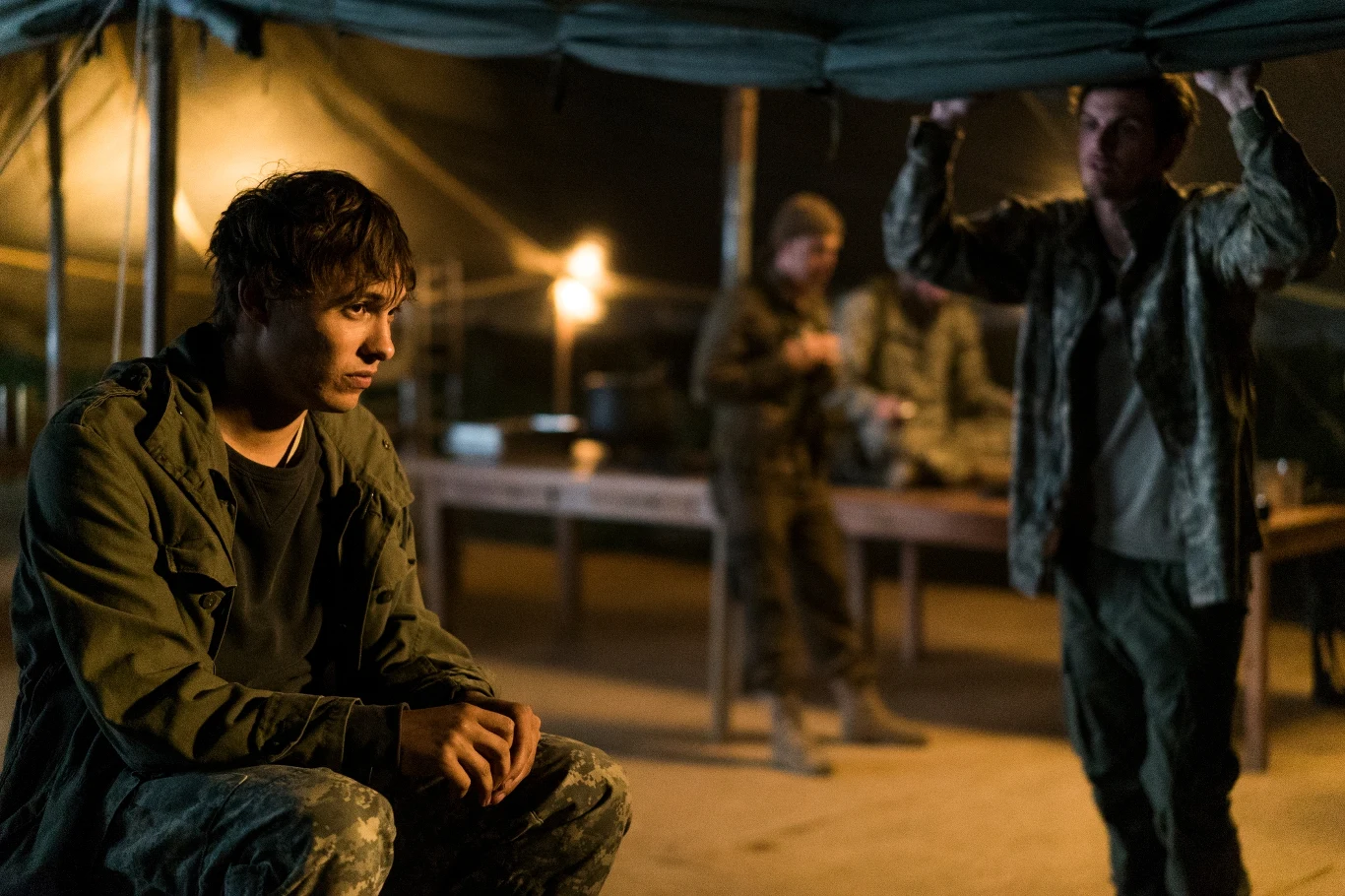 "Fear the Walking Dead": Nick (Frank Dillane), Troy (Daniel Sharman) "Fear the Walking Dead": Nick (Frank Dillane), Troy (Daniel Sharman)