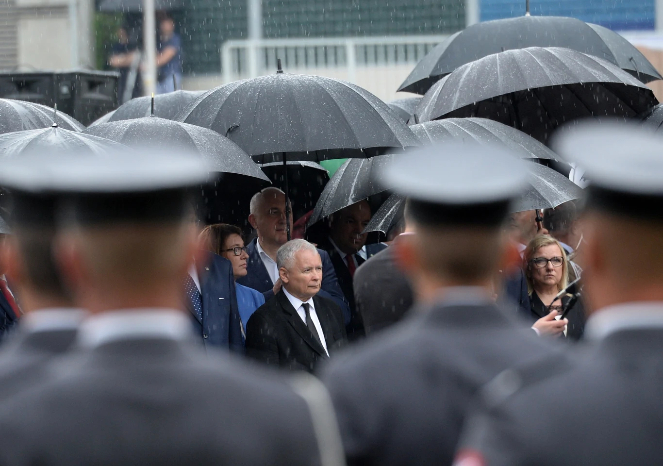 "Rzeź wołyńska pozostaje wciąż bolesną raną w naszej polskiej pamięci, tym bardziej, że bardzo długo była przemilczana i nieobecna" - napisał Duda. 