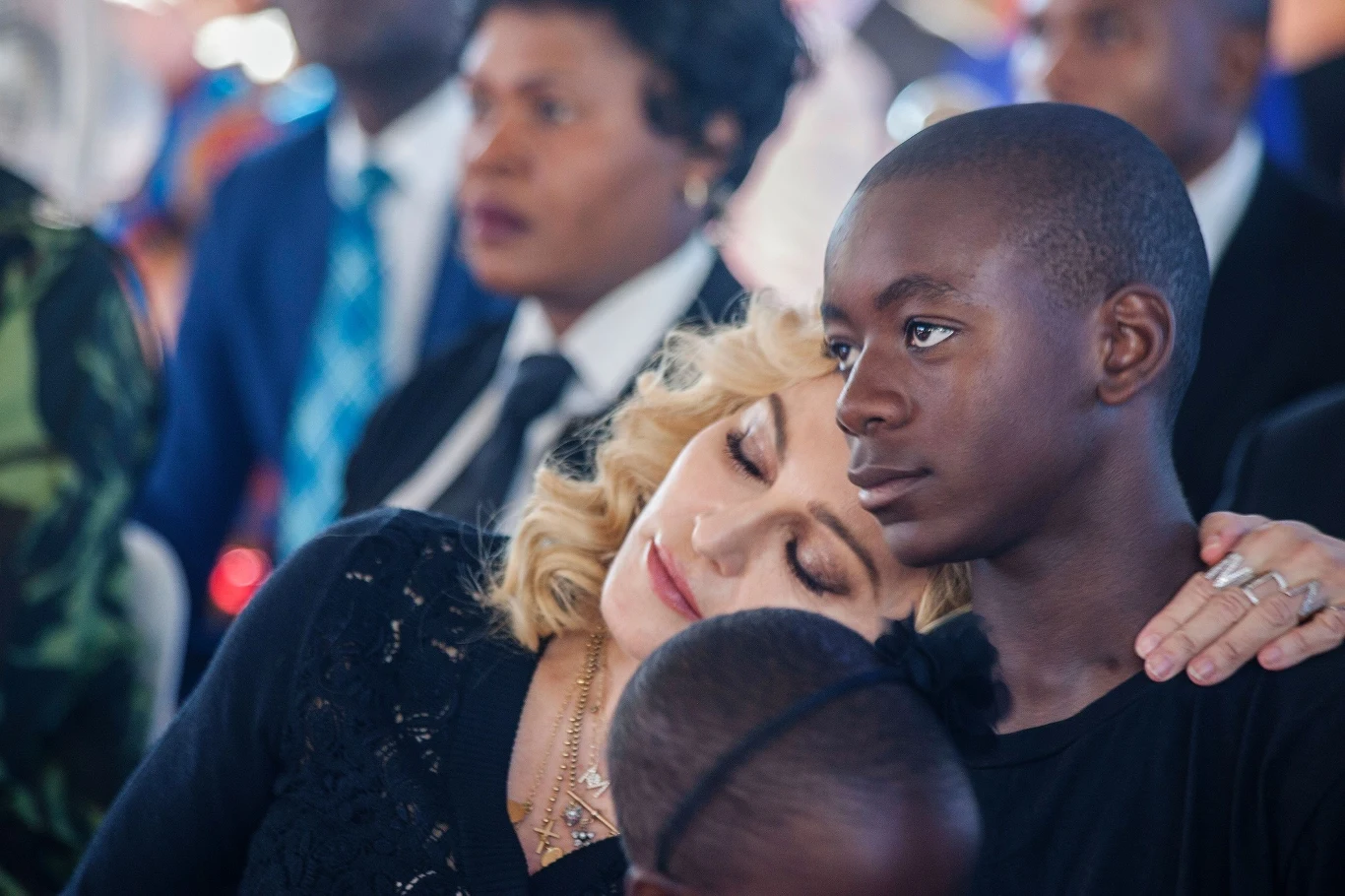 Madonna jest matką biologiczną Lourdes i Rocco, będących owocem jej poprzednich związków. Wokalistka ponadto adoptowała pochodzących z Malawi Davida oraz Mercy. Madonna nazwała placówkę imieniem swojej adoptowanej córki. 