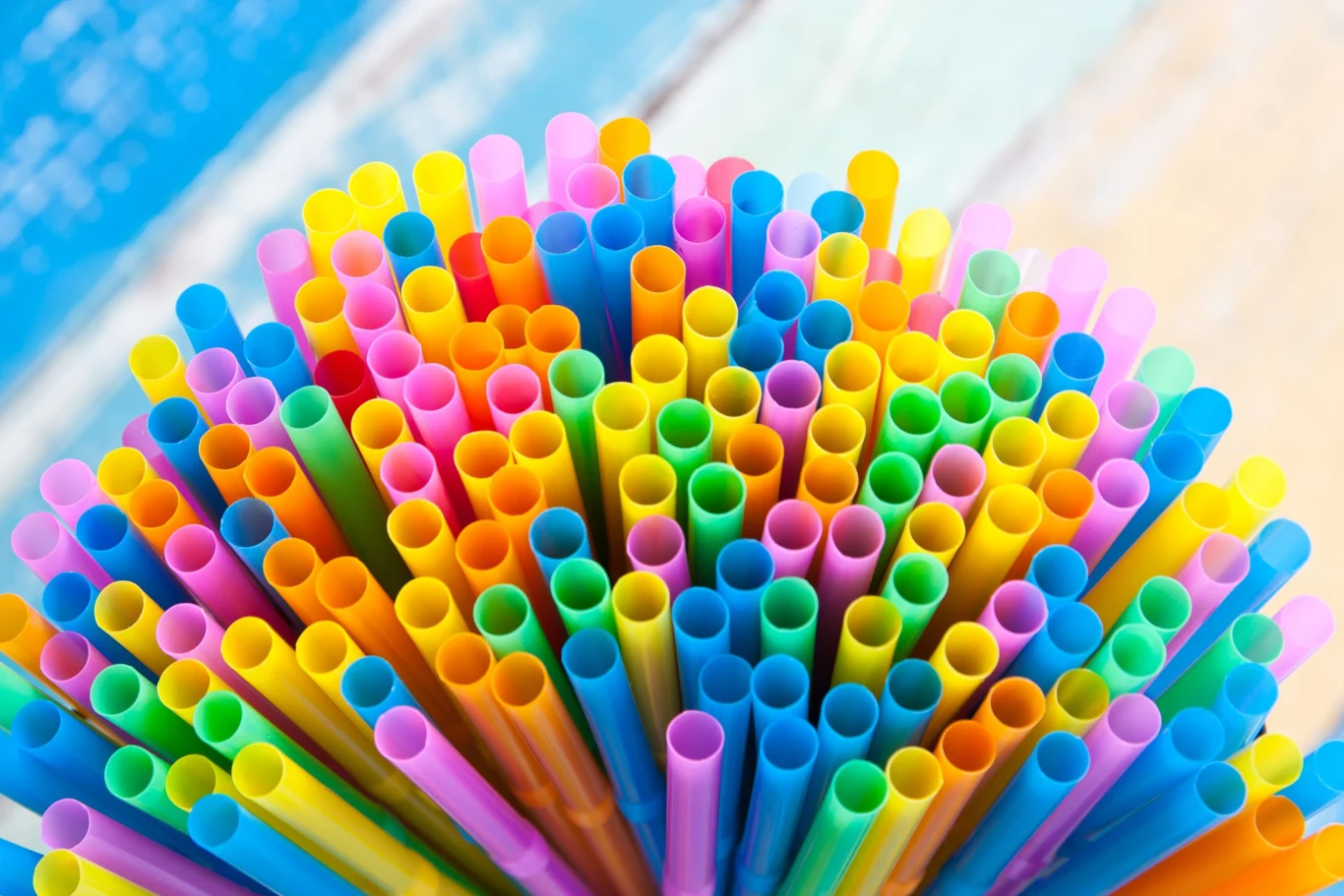 Wróżba ze słomkami rozkręci niejedną imprezę andrzejkową