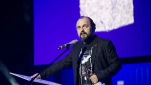 Arkadiusz Jakubik na Festiwalu Netia Off Camera w Krakowie odebrał nagrodę dla najlepszego aktora za rolę w "Jestem mordercą" Macieja Pieprzycy (2017)