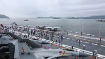 "Liaoning" w Hong Kongu