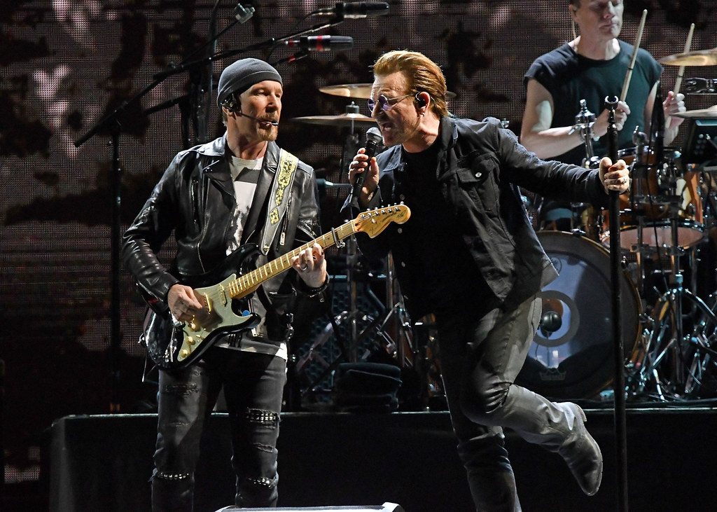 The Edge i Bono (U2) na scenie