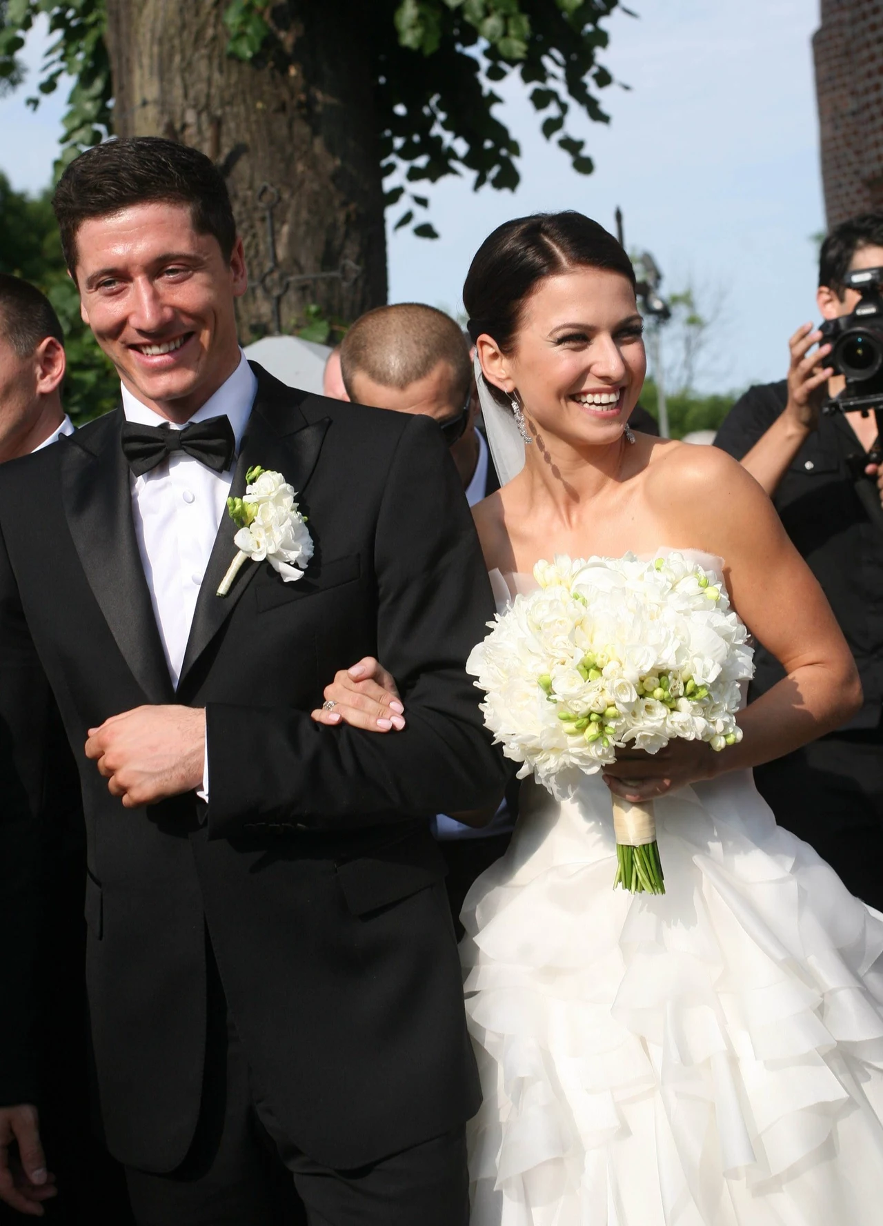 Robert i Anna Lewandowscy po narodzinach córki rzadko pojawiają się publicznie Robert i Anna Lewandowscy po narodzinach córki rzadko pojawiają się publicznie