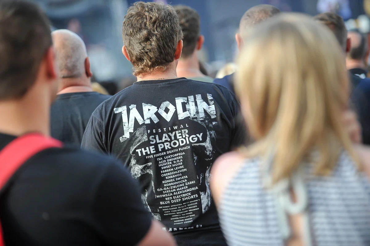 Tak się bawi publiczność podczas Jarocin Festiwal