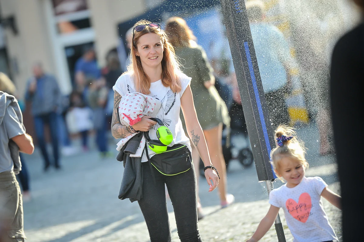Tak się bawi publiczność podczas Jarocin Festiwal