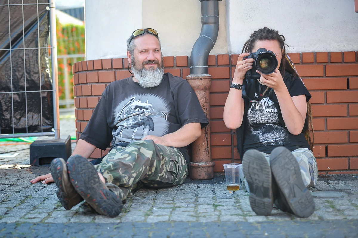 Tak się bawi publiczność podczas Jarocin Festiwal