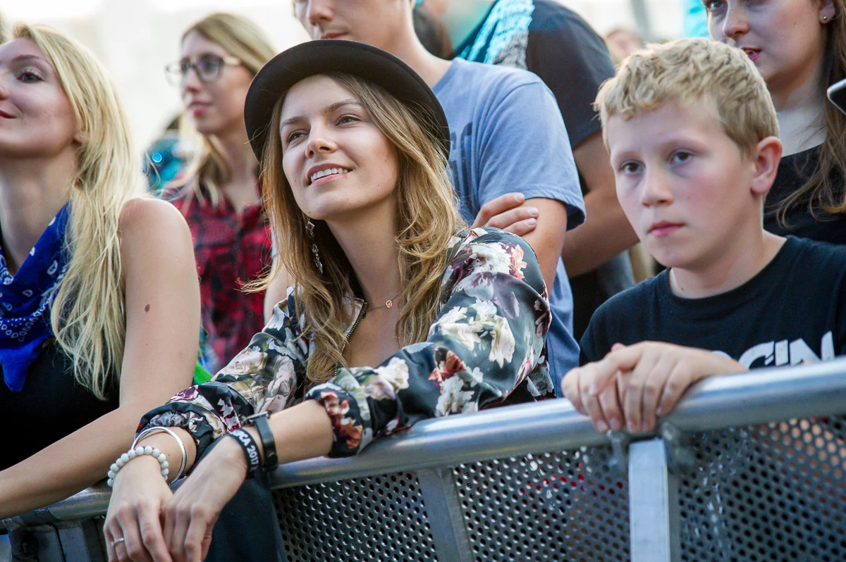 Tak się bawi publiczność podczas Jarocin Festiwal