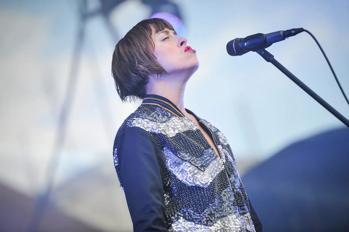 Zobacz zdjęcia z koncertu Natalii Przybysz z zespołem podczas Jarocin Festiwal