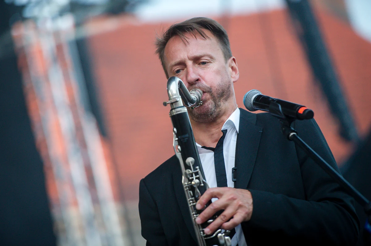 Zobacz zdjęcia z koncertu Voo Voo na Jarocin Festiwal Zobacz zdjęcia z koncertu Voo Voo na Jarocin Festiwal
