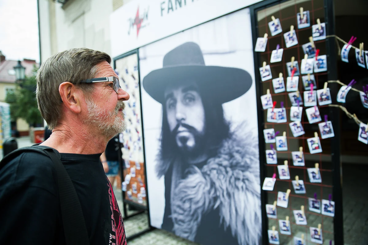 Tak się bawi publiczność podczas Jarocin Festiwal Tak się bawi publiczność podczas Jarocin Festiwal