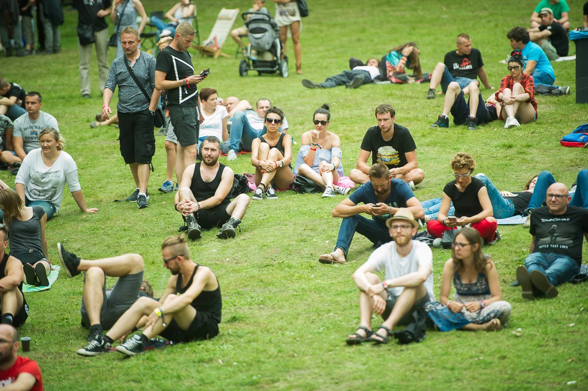Tak się bawi publiczność podczas Jarocin Festiwal Tak się bawi publiczność podczas Jarocin Festiwal